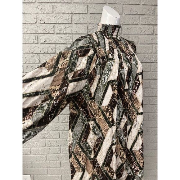H&M Women Turtleneck Animal Print Patch Work Shift Dress Size 6 - Picture 5 of 10